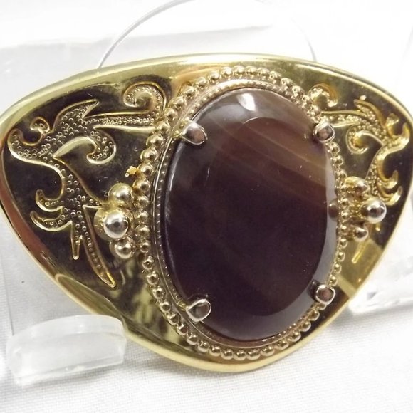 Striated Faux Stone in a Gold Tone Brassy Metal Triangular Belt Buckle - Picture 3 of 8